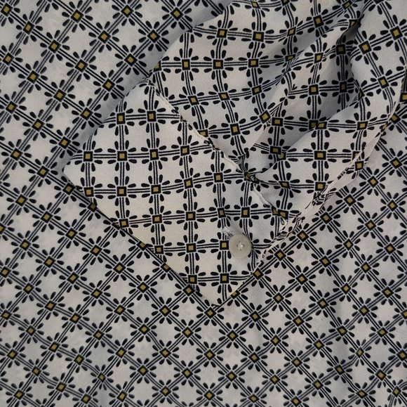 🥁 Ann Taylor Factory Floral Blouse - Picture 4 of 6